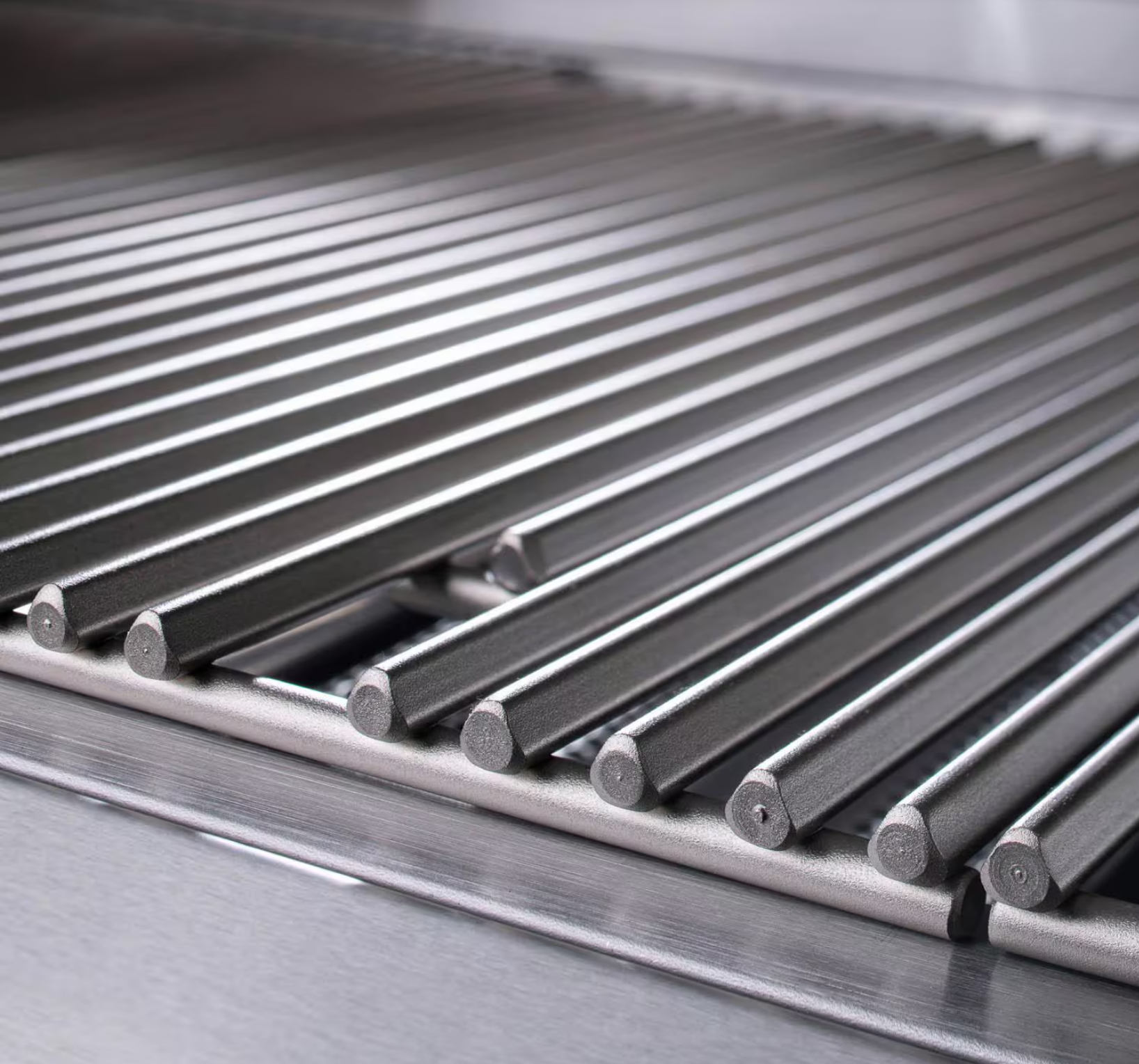 Blaze LTE 32-inch 4-Burner Gas Grill with Rear Infrared Burner