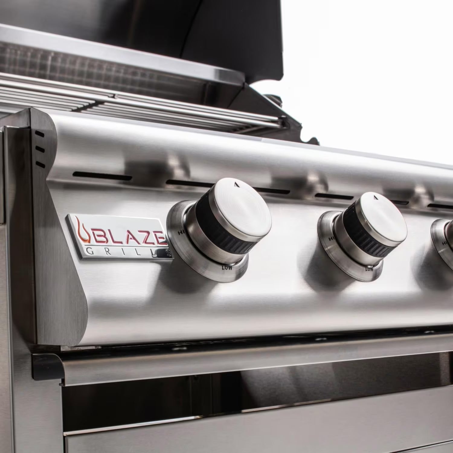 The Legacy Express 5 Ft Island with 25" Blaze LBM Grill & Granite Countertop