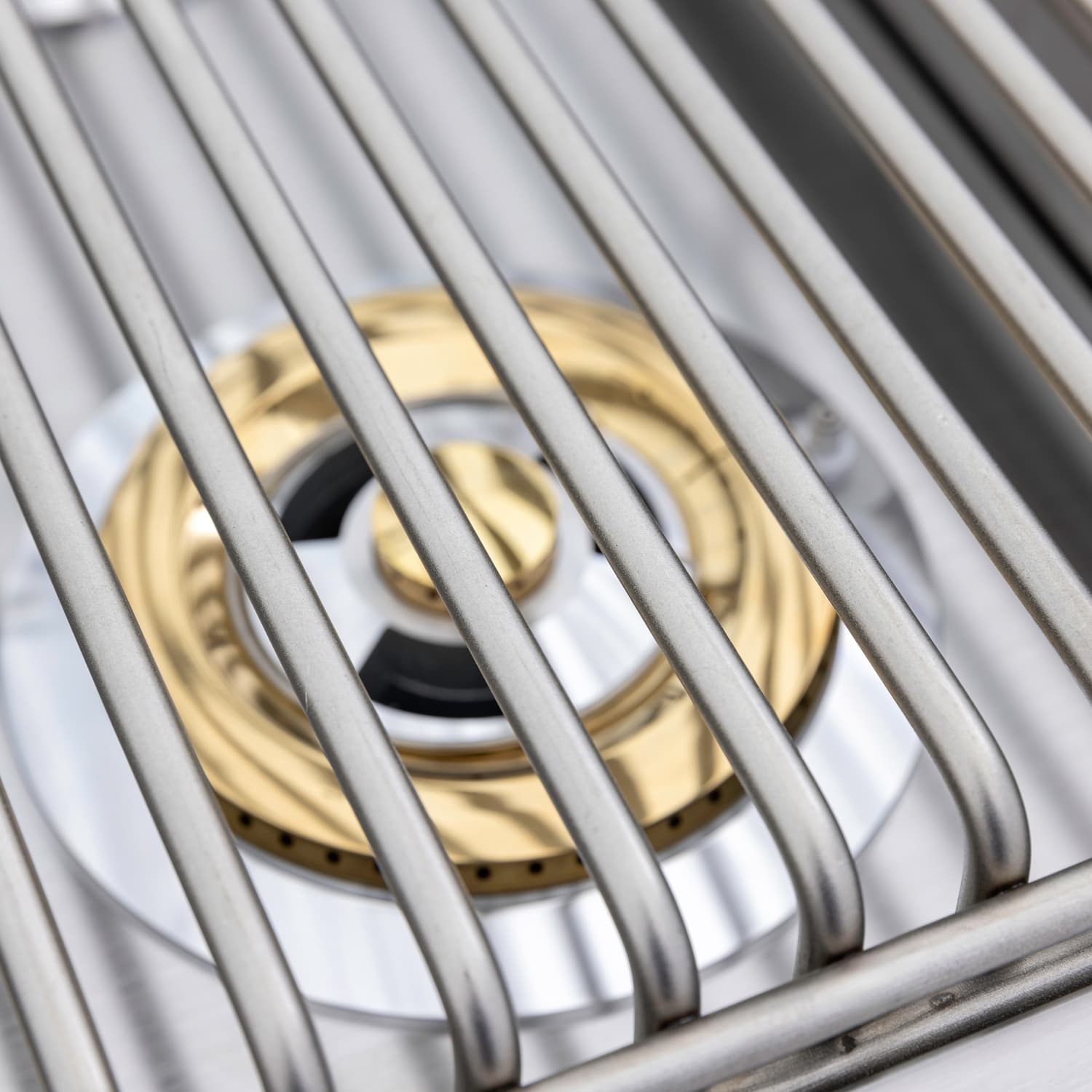 Blaze LTE+ Built-In Stainless Steel Double Side Burner w/ Lid