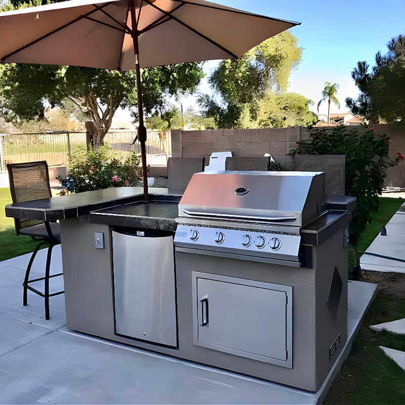 The St. John 7.5 Ft Grill Island with 32" Grill & Raised Bar